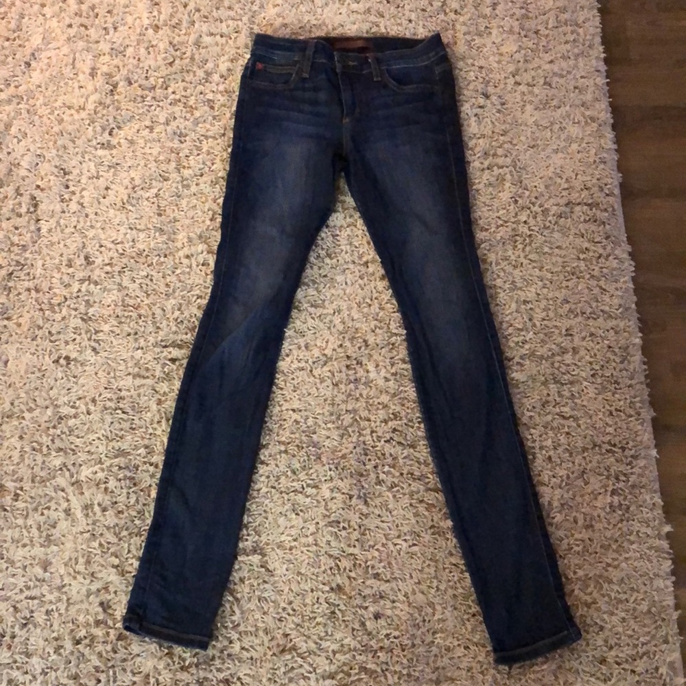 Joe’s Mid Rise Skinny Aimi Jeans